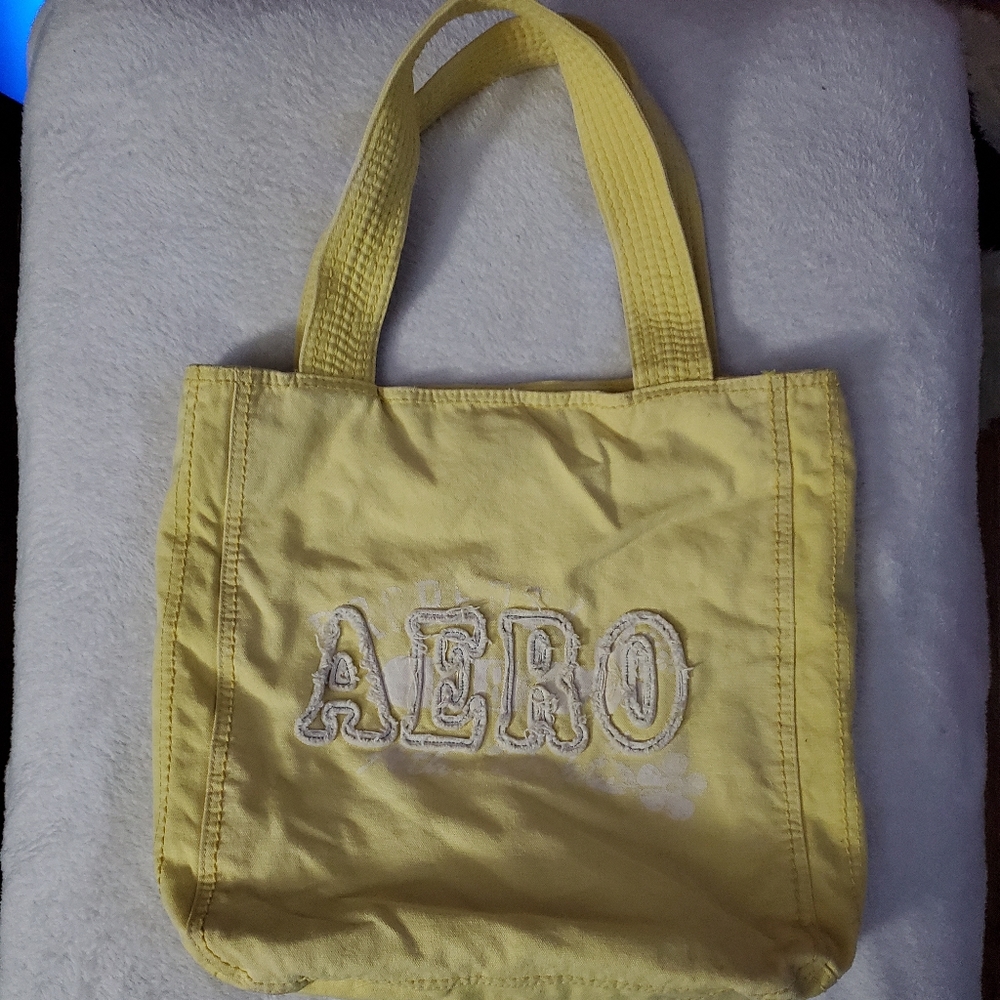 Lt yellow aero tote